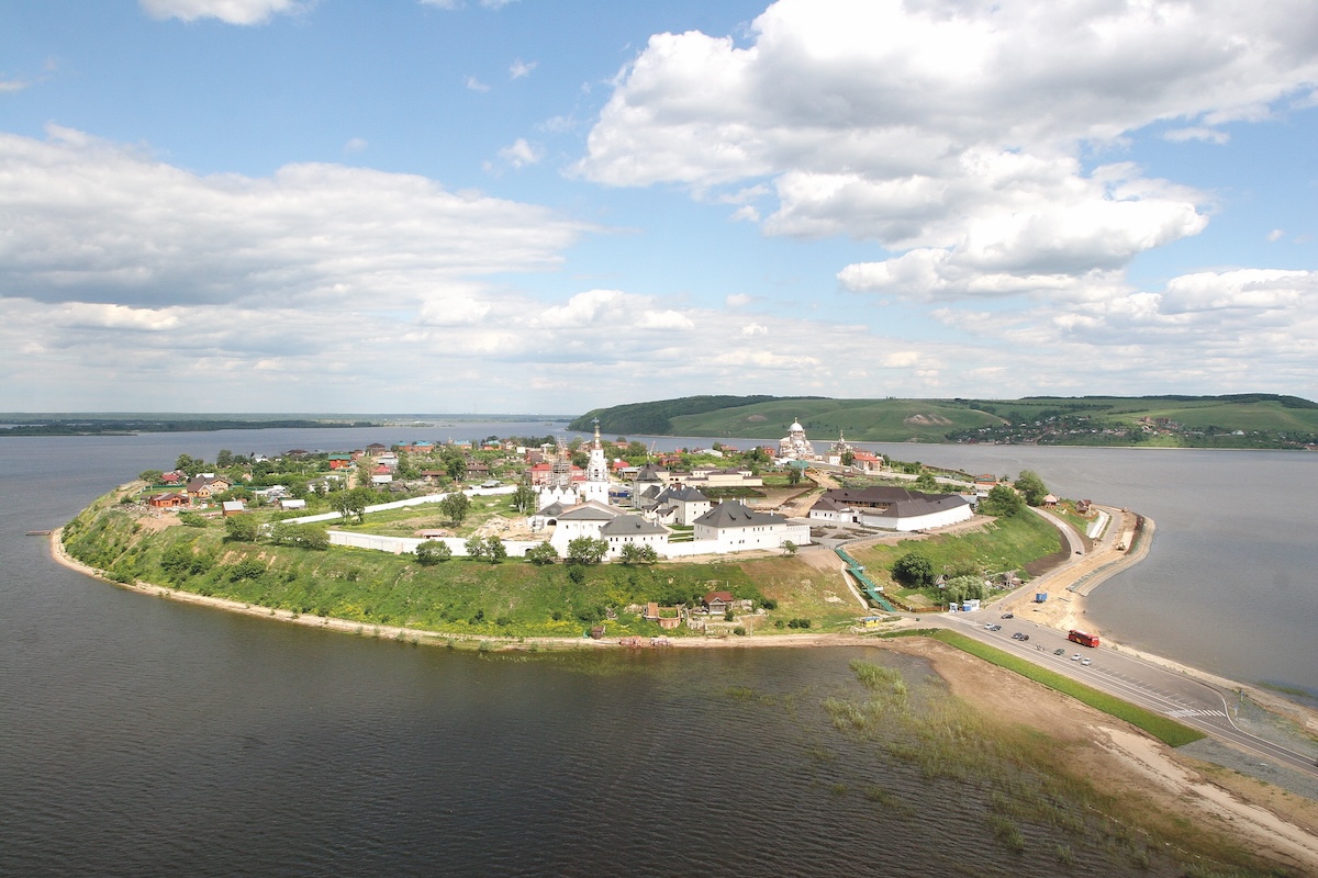 Речная прогулка на теплоходе в Музей-заповедник «Остров-град Свияжск»
